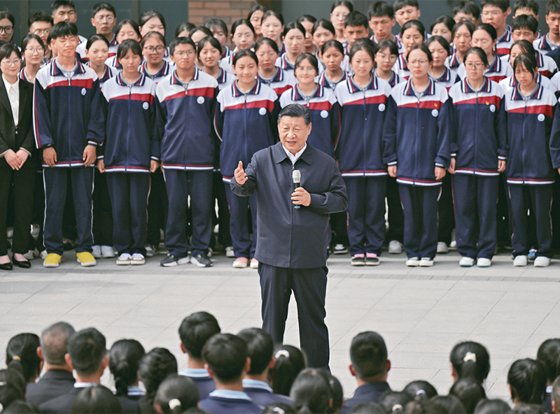 習(xí)近平：激勵(lì)新時(shí)代青年在中國式現(xiàn)代化建設(shè)中挺膺擔(dān)當(dāng)